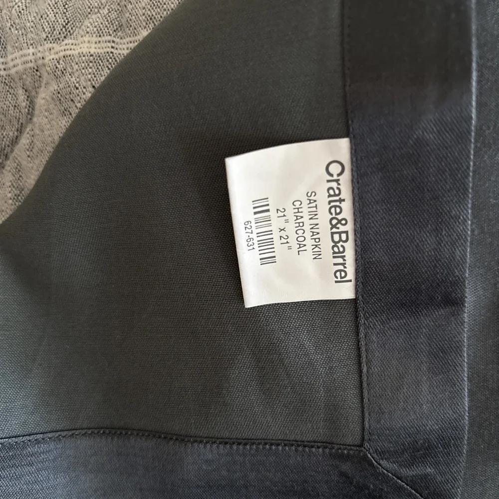 Crate & Barrel Set of 12 charcoal gray‎ satin Square Napkins NWOT